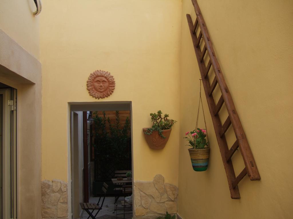 דירות נוטו La Nicchia חדר תמונה